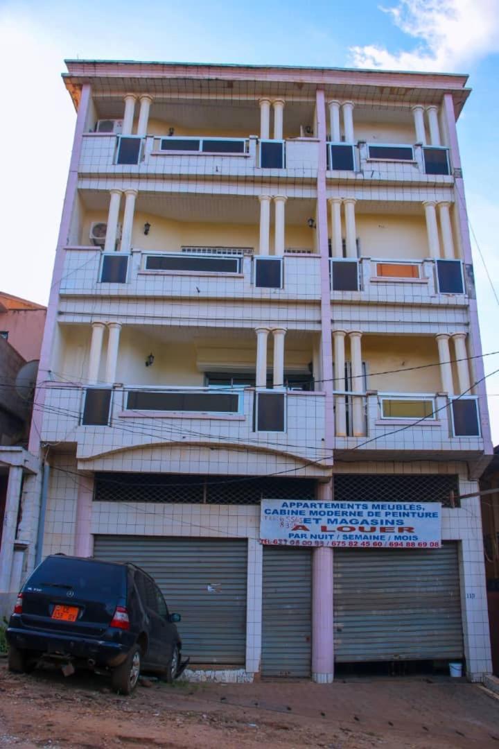Appartement Meuble 2 Chambres Montee Jouvence Яунде Экстерьер фото